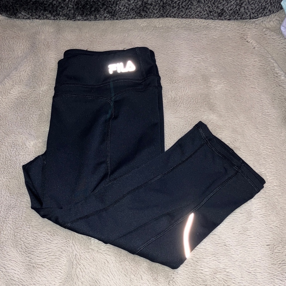 🔹4 for $30 Fila Sport Skimmer Pants, XS